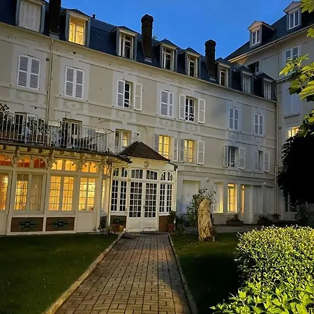 Tivoli, Trouville, 2min Апартаменты