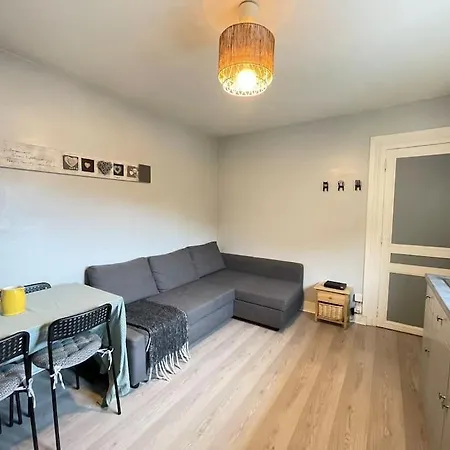 Tivoli, Trouville, 2min Трувиль-сюр-Мер